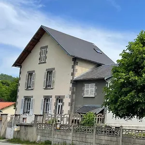 https://villa-guillaumette-chateauneuf-les-bains.hotels-rhonealpes.com